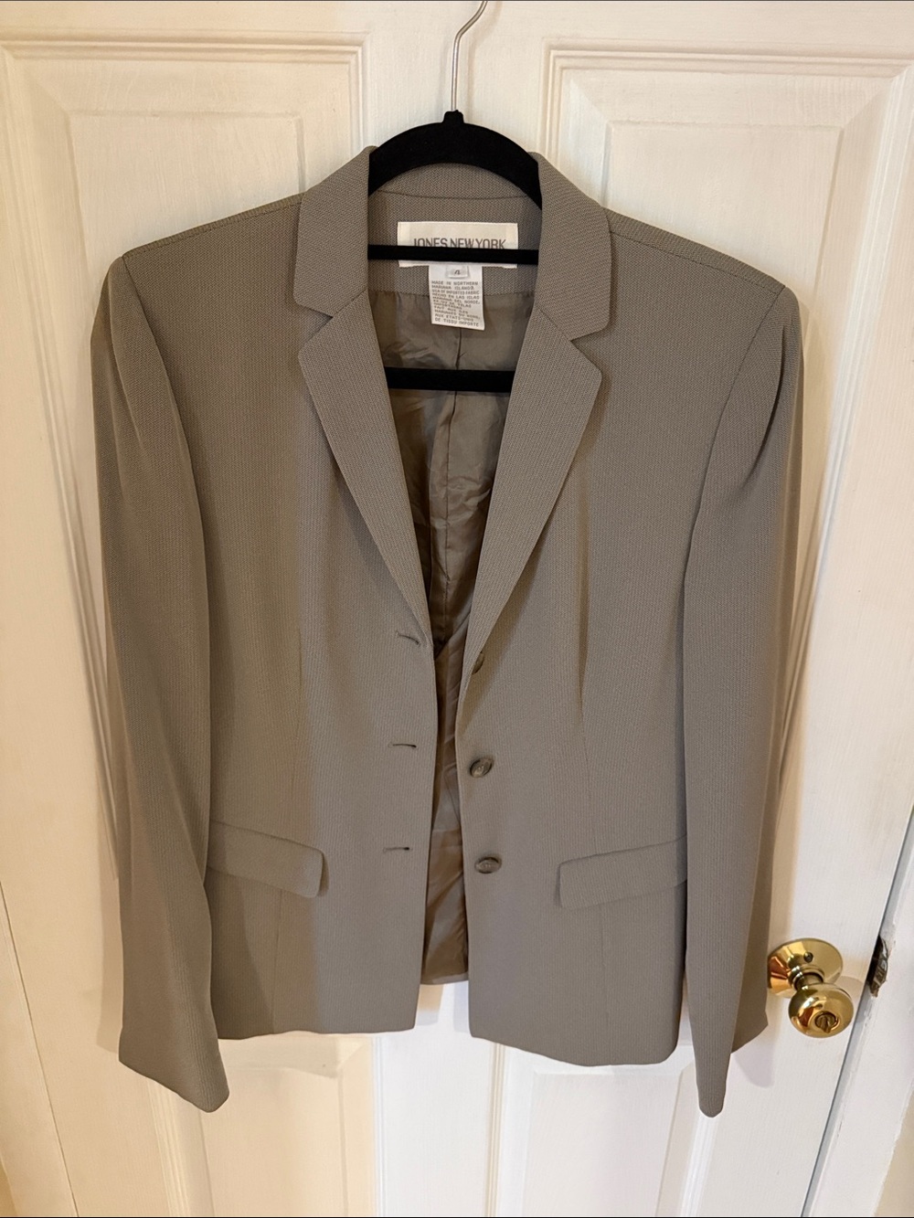 Jones New York Taupe Women's Blazer - Classic Notch Lapel